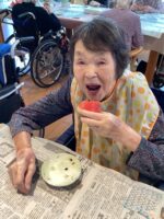 「スイカ割りを行いました！」